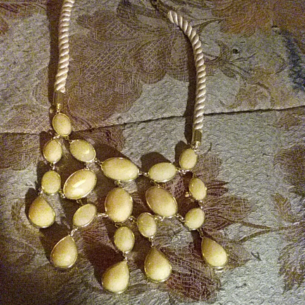 Choker necklace